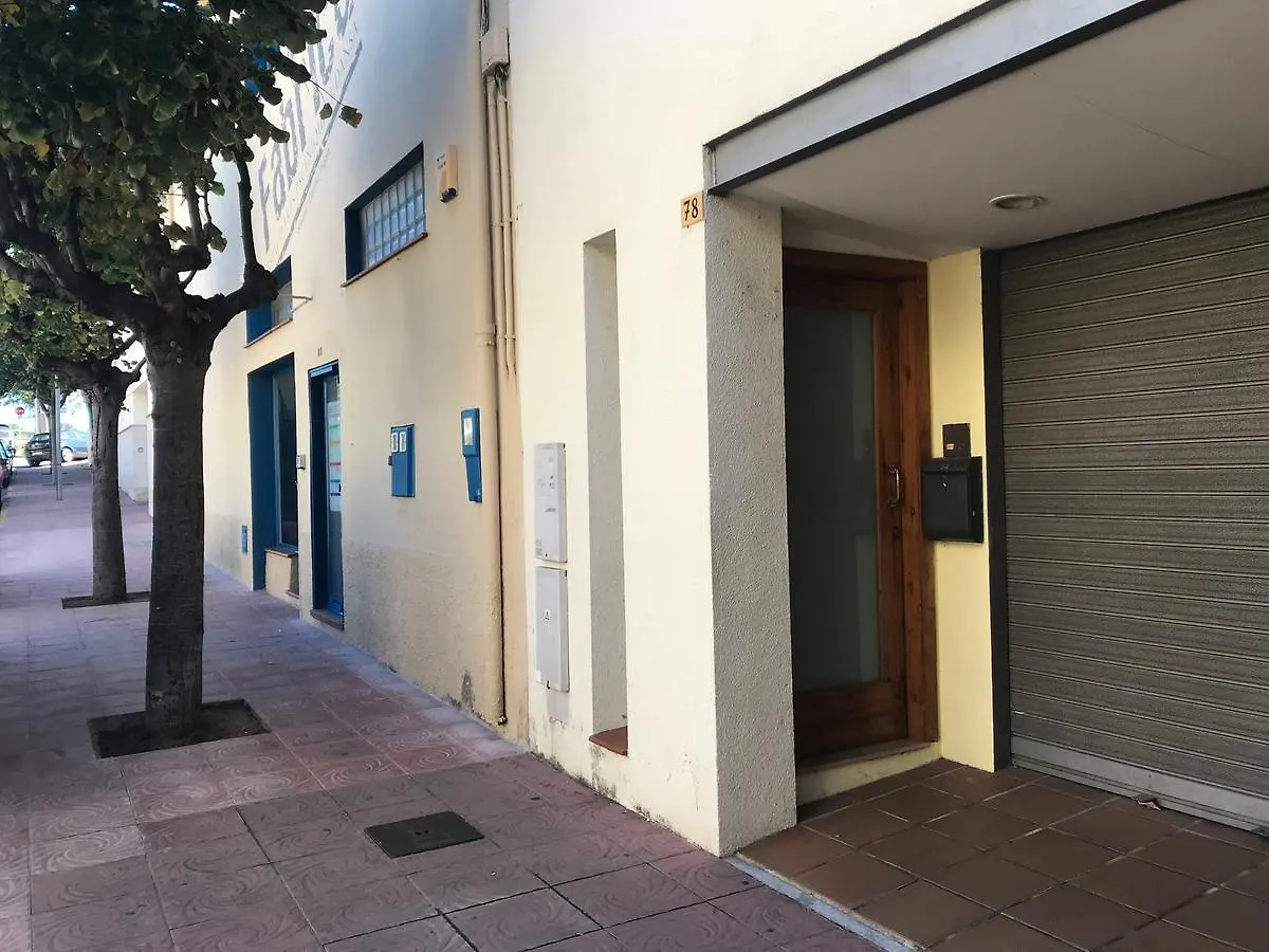 Apartaments Ample Port Marina Palamos Apartment